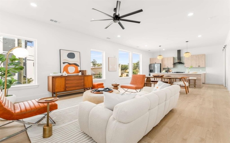 2015 N Prairie Avenue #103, Dallas, TX 75204, 2 Habitaciones Habitaciones , ,2 BañosBaños,Residential,En Venta,2015 N Prairie Avenue,0,21142041