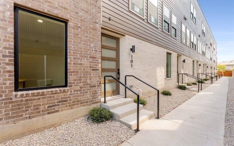 2015 N Prairie Avenue #103, Dallas, TX 75204, 2 Habitaciones Habitaciones , ,2 BañosBaños,Residential,En Venta,2015 N Prairie Avenue,0,21142041