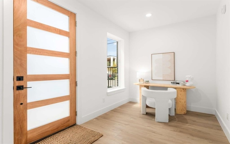 2015 N Prairie Avenue #103, Dallas, TX 75204, 2 Habitaciones Habitaciones , ,2 BañosBaños,Residential,En Venta,2015 N Prairie Avenue,0,21142041