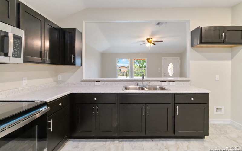 10302 Renova, San Antonio, TX 78214, 3 Habitaciones Habitaciones , ,2 BañosBaños,Residential,En Venta,10302 Renova,0,1875774