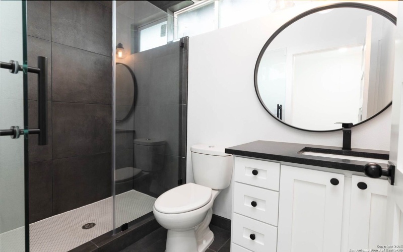 1339 Schley, San Antonio, TX 78210, 3 Habitaciones Habitaciones , ,3 BañosBaños,Residential,En Venta,1339 Schley,0,1931235