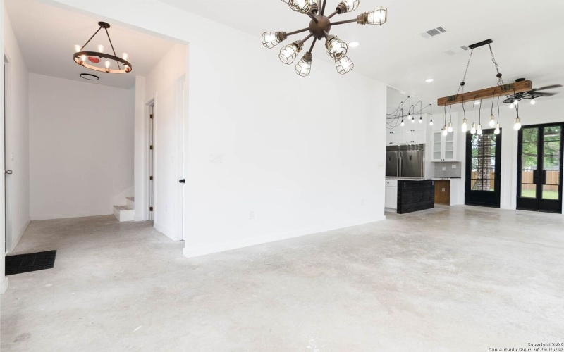 1339 Schley, San Antonio, TX 78210, 3 Habitaciones Habitaciones , ,3 BañosBaños,Residential,En Venta,1339 Schley,0,1931235