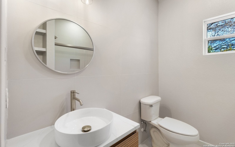 107 Calles St, San Antonio, TX 78207, 3 Bedrooms Bedrooms, ,2 BathroomsBathrooms,Residential,For Sale,107 Calles St,0,1931238