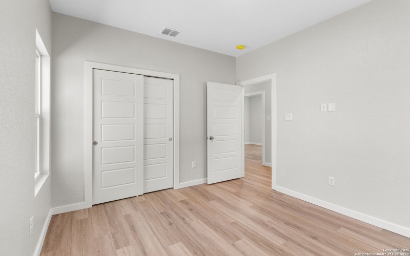 107 Calles St, San Antonio, TX 78207, 3 Bedrooms Bedrooms, ,2 BathroomsBathrooms,Residential,For Sale,107 Calles St,0,1931238