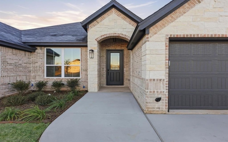 1486 Highland Park Circle, Granbury, TX 76048, 4 Bedrooms Bedrooms, ,2 BathroomsBathrooms,Residential,For Sale,1486 Highland Park Circle,0,21138413