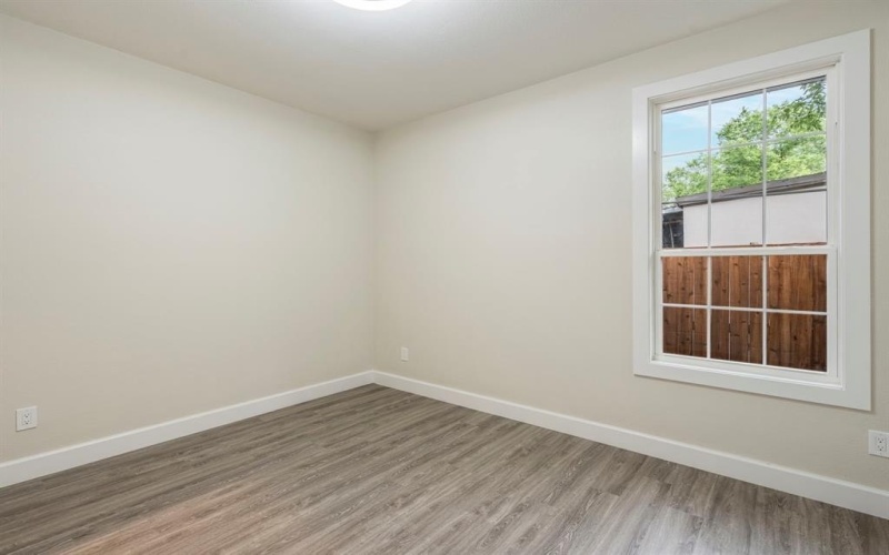 518 S Cockrell Hill Road, Cockrell Hill, TX 75211, 3 Habitaciones Habitaciones , ,2 BañosBaños,Residential,En Venta,518 S Cockrell Hill Road,0,21142339