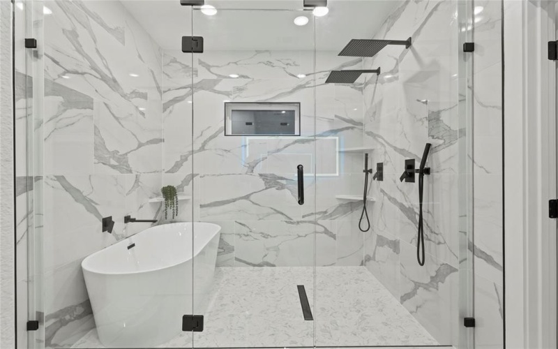 923 Walkway Street, Dallas, TX 75212, 3 Bedrooms Bedrooms, ,3 BathroomsBathrooms,Residential,For Sale,923 Walkway Street,0,21142703