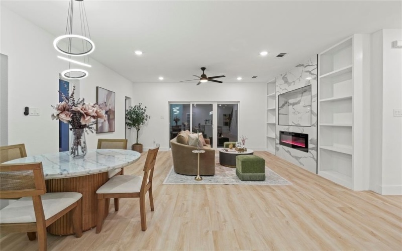 923 Walkway Street, Dallas, TX 75212, 3 Bedrooms Bedrooms, ,3 BathroomsBathrooms,Residential,For Sale,923 Walkway Street,0,21142703