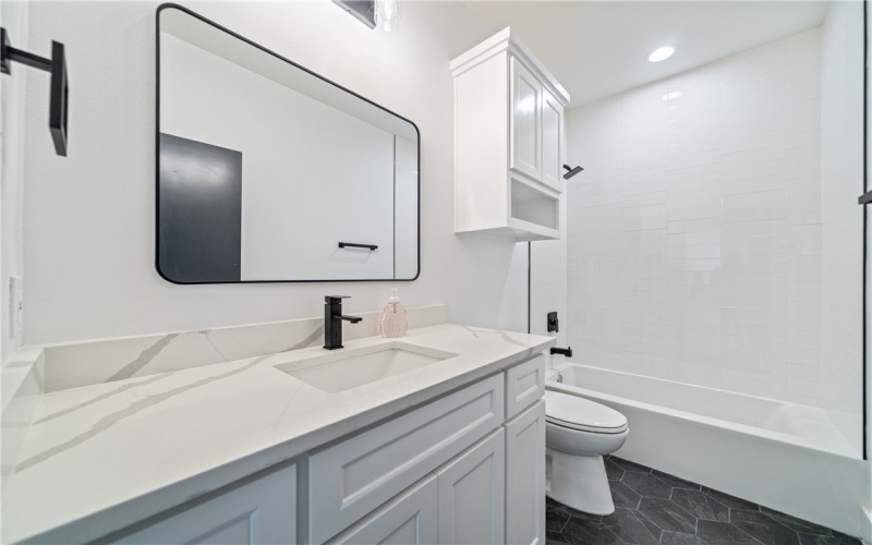 1473 Irigoyen Court, Corpus Christi, TX 78415, 4 Bedrooms Bedrooms, ,3 BathroomsBathrooms,Residential,For Sale,1473 Irigoyen Court,0,469447