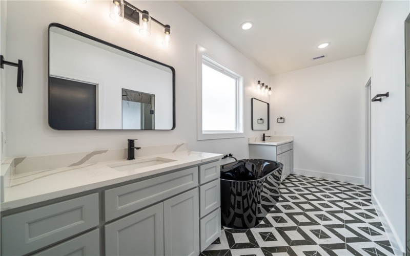 1473 Irigoyen Court, Corpus Christi, TX 78415, 4 Bedrooms Bedrooms, ,3 BathroomsBathrooms,Residential,For Sale,1473 Irigoyen Court,0,469447