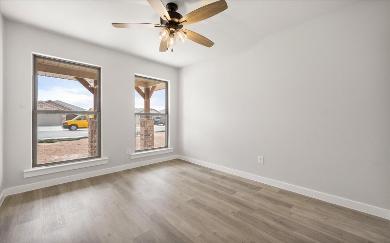 2208 134th Street, Lubbock, TX 79423, 4 Habitaciones Habitaciones , ,2 BañosBaños,Residential,En Venta,2208 134th Street,202552206