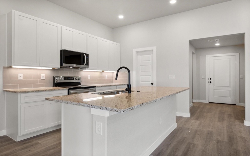 2208 134th Street, Lubbock, TX 79423, 4 Habitaciones Habitaciones , ,2 BañosBaños,Residential,En Venta,2208 134th Street,202552206