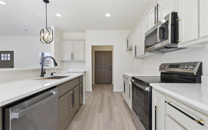 609 W Washington Avenue, Whitney, TX 76692, 3 Bedrooms Bedrooms, ,2 BathroomsBathrooms,Residential,For Sale,609 W Washington Avenue,0,21135544