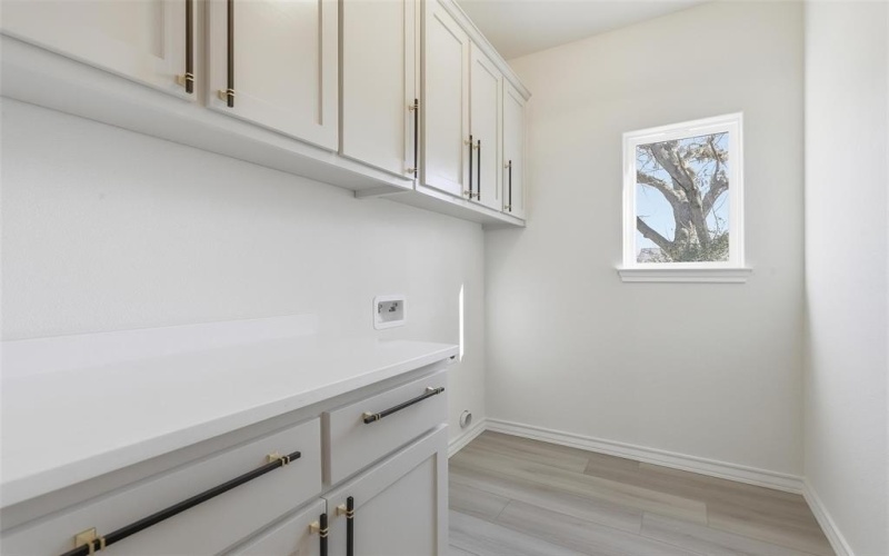 609 W Washington Avenue, Whitney, TX 76692, 3 Bedrooms Bedrooms, ,2 BathroomsBathrooms,Residential,For Sale,609 W Washington Avenue,0,21135544