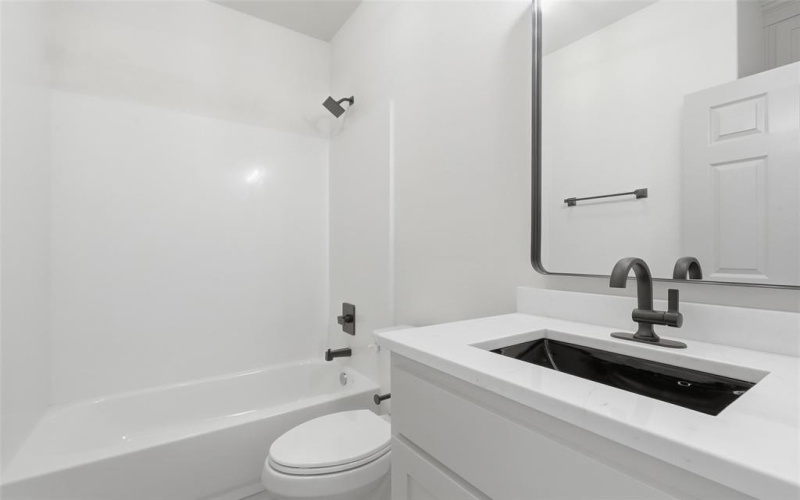 609 W Washington Avenue, Whitney, TX 76692, 3 Bedrooms Bedrooms, ,2 BathroomsBathrooms,Residential,For Sale,609 W Washington Avenue,0,21135544