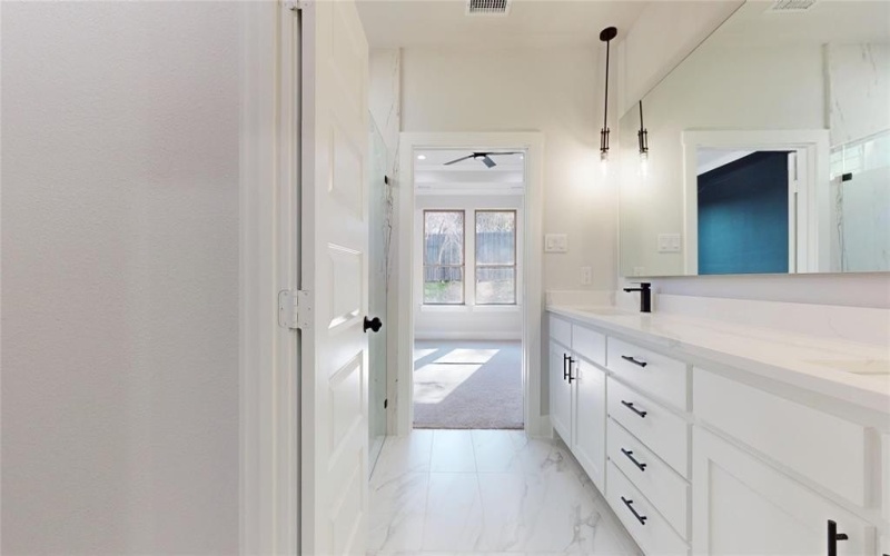 801 Birch Street, Grand Prairie, TX 75050, 3 Habitaciones Habitaciones , ,2 BañosBaños,Residential,En Venta,801 Birch Street,0,21143698