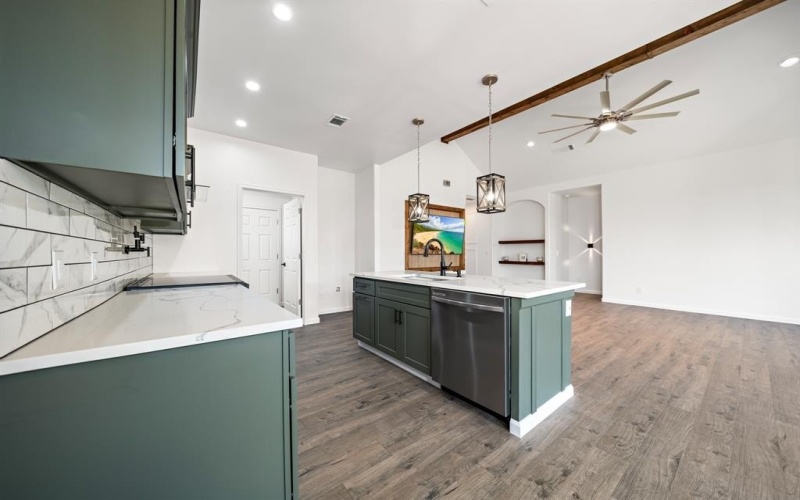 125 Hill Shadow Lane, Whitney, TX 76692, 3 Bedrooms Bedrooms, ,2 BathroomsBathrooms,Residential,For Sale,125 Hill Shadow Lane,0,21143794