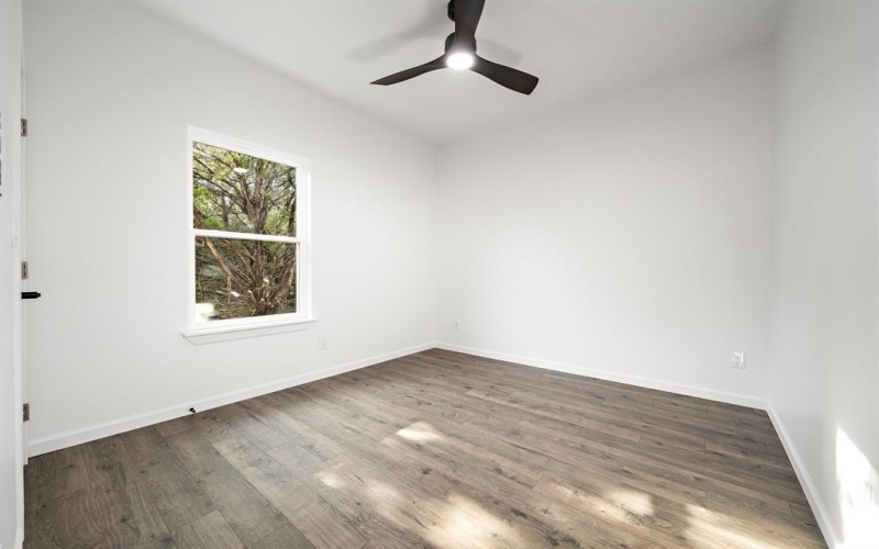 125 Hill Shadow Lane, Whitney, TX 76692, 3 Bedrooms Bedrooms, ,2 BathroomsBathrooms,Residential,For Sale,125 Hill Shadow Lane,0,21143794