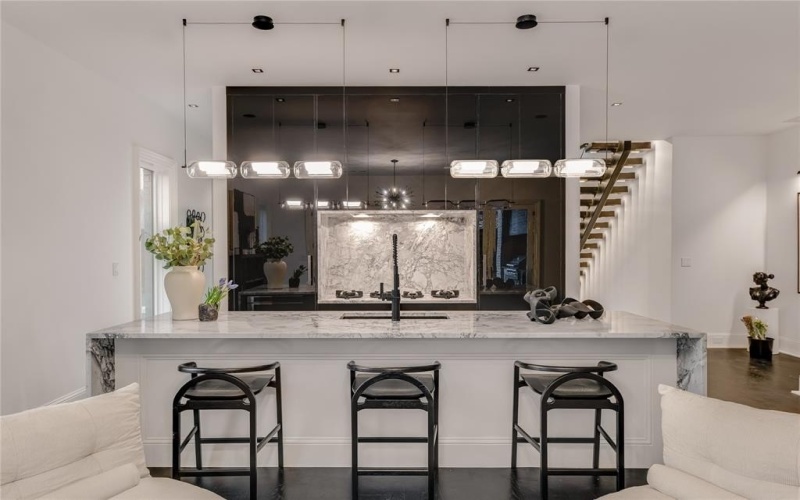 6404 Lakehurst Avenue, Dallas, TX 75230, 5 Bedrooms Bedrooms, ,6 BathroomsBathrooms,Residential,For Sale,6404 Lakehurst Avenue,0,21143936