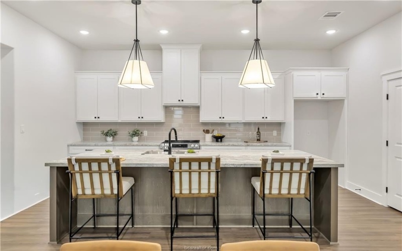 4002 Etonbury Avenue, College Station, TX 77845, 4 Habitaciones Habitaciones , ,3 BañosBaños,Residential,En Venta,4002 Etonbury Avenue,0,26000112