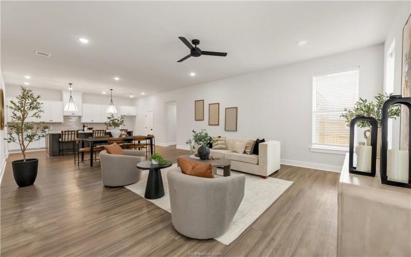 4002 Etonbury Avenue, College Station, TX 77845, 4 Habitaciones Habitaciones , ,3 BañosBaños,Residential,En Venta,4002 Etonbury Avenue,0,26000112