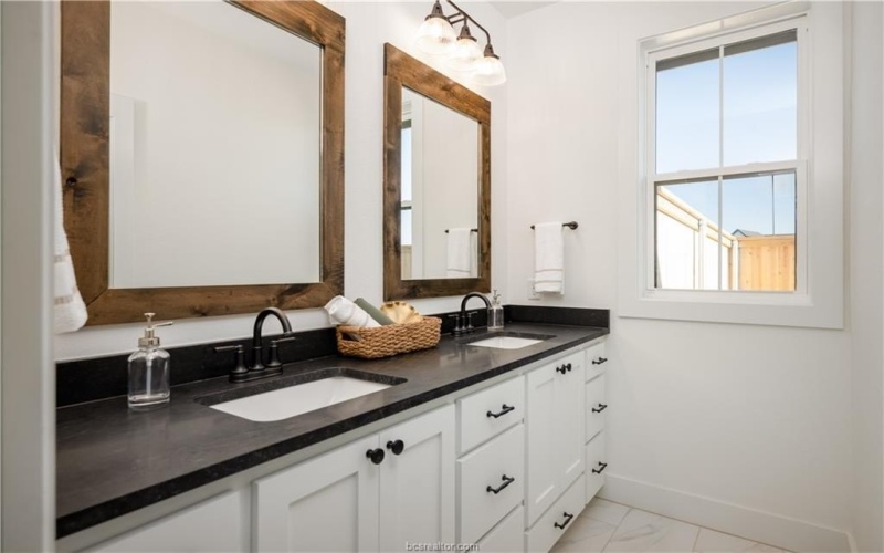 2307 Terrapin Trail, College Station, TX 77845, 4 Bedrooms Bedrooms, ,3 BathroomsBathrooms,Residential,For Sale,2307 Terrapin Trail,0,26000121