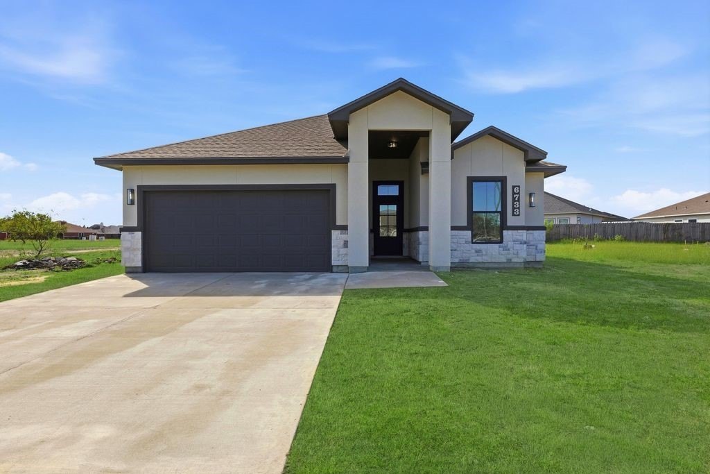 6733 La Salle Drive, Corpus Christi, TX 78414, 4 Habitaciones Habitaciones , ,3 BañosBaños,Residential,En Venta,6733 La Salle Drive,0,467597