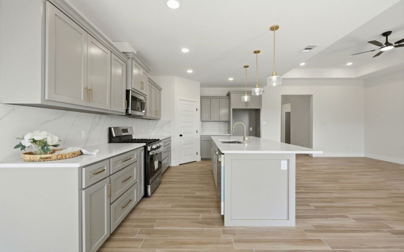 6733 La Salle Drive, Corpus Christi, TX 78414, 4 Habitaciones Habitaciones , ,3 BañosBaños,Residential,En Venta,6733 La Salle Drive,0,467597