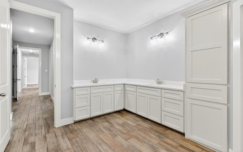 2650 Lannister, Corpus Christi, TX 78415, 4 Habitaciones Habitaciones , ,3 BañosBaños,Residential,En Venta,2650 Lannister,0,469461