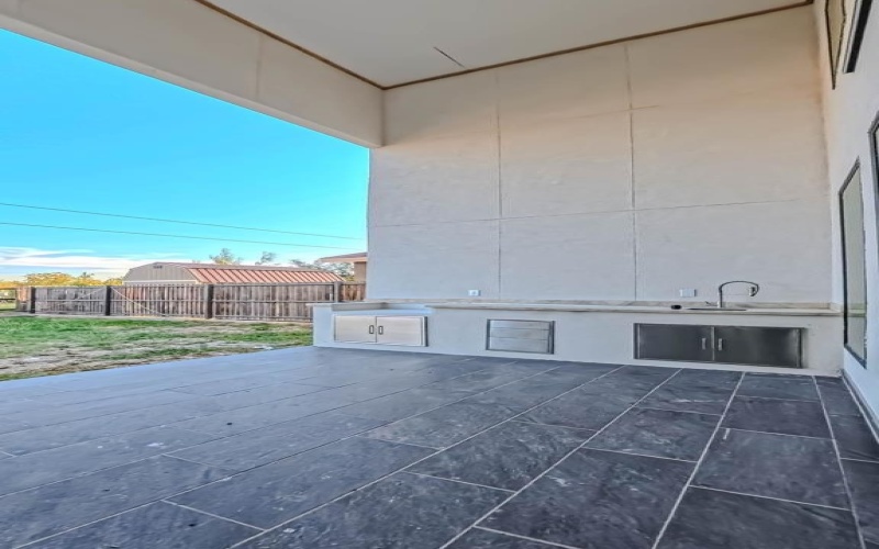 2626 Las Cimas Dr, Eagle Pass, TX 78852, 5 Bedrooms Bedrooms, ,3 BathroomsBathrooms,Residential,For Sale,2626 Las Cimas Dr,0,81390