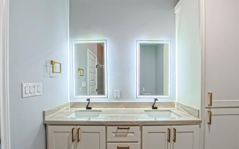 2626 Las Cimas Dr, Eagle Pass, TX 78852, 5 Bedrooms Bedrooms, ,3 BathroomsBathrooms,Residential,For Sale,2626 Las Cimas Dr,0,81390