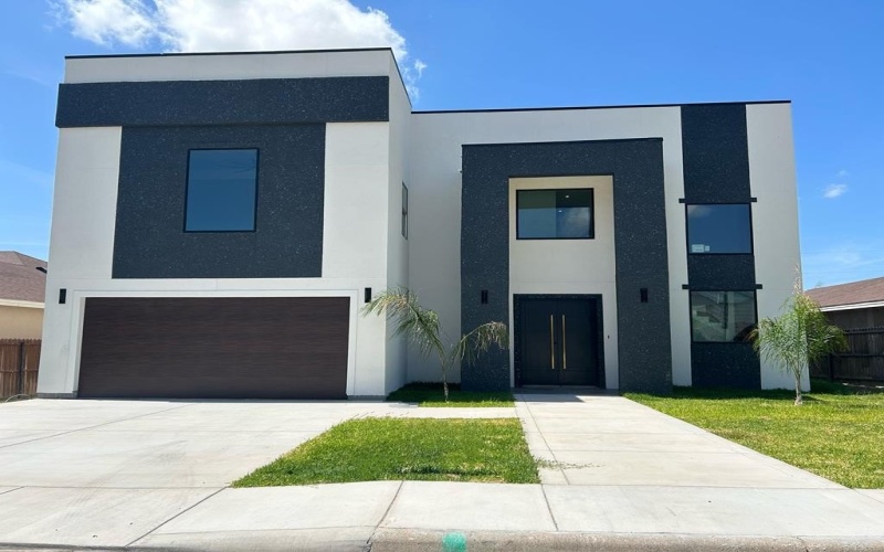 2626 Las Cimas Dr, Eagle Pass, TX 78852, 5 Bedrooms Bedrooms, ,3 BathroomsBathrooms,Residential,For Sale,2626 Las Cimas Dr,0,81390