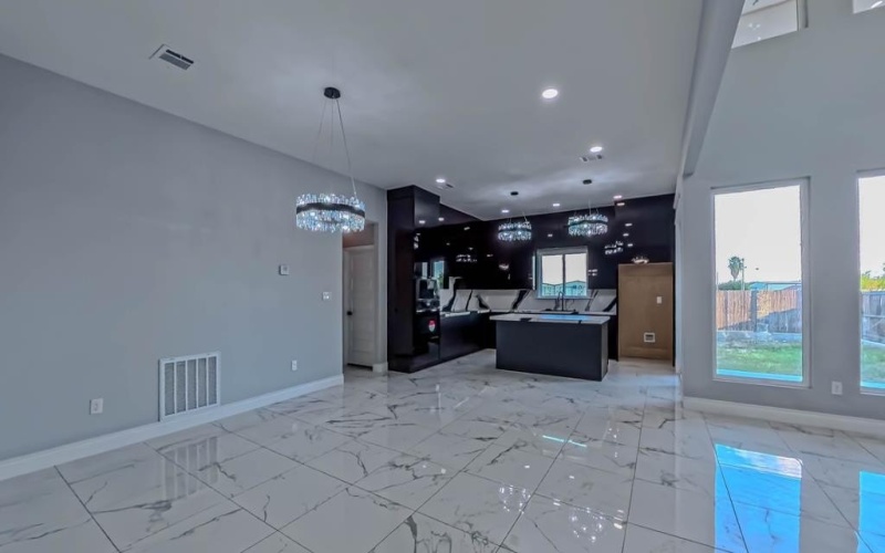 2626 Las Cimas Dr, Eagle Pass, TX 78852, 5 Bedrooms Bedrooms, ,3 BathroomsBathrooms,Residential,For Sale,2626 Las Cimas Dr,0,81390