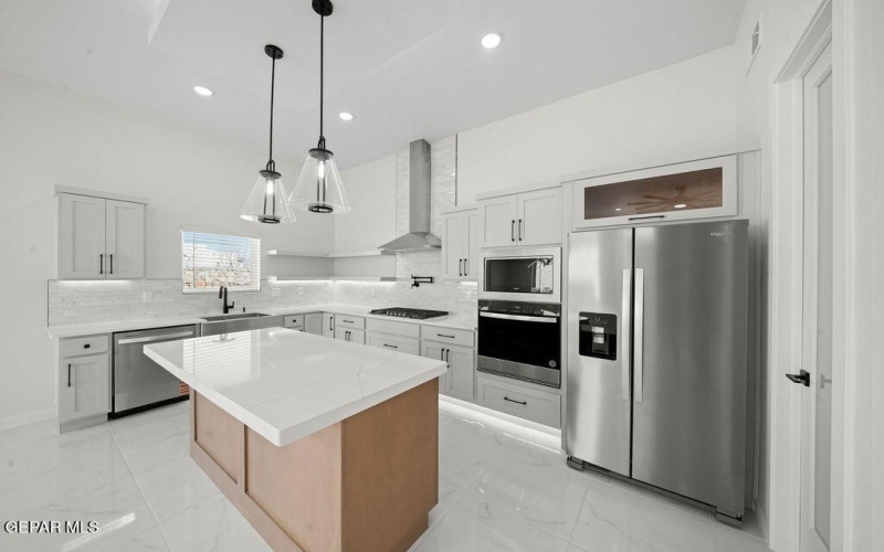 15045 Resolve Drive, El Paso, TX 79938, 3 Habitaciones Habitaciones , ,2 BañosBaños,Residential,En Venta,15045 Resolve Drive,0,924534