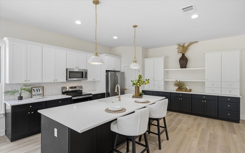 21010 FM 1805, Van, TX 75790, 3 Bedrooms Bedrooms, ,2 BathroomsBathrooms,Residential,For Sale,21010 FM 1805,0,110122