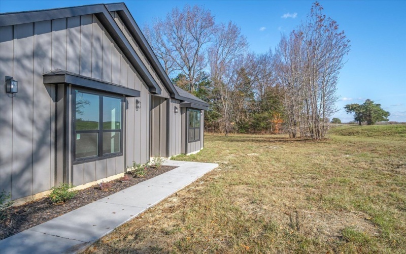 21010 FM 1805, Van, TX 75790, 3 Bedrooms Bedrooms, ,2 BathroomsBathrooms,Residential,For Sale,21010 FM 1805,0,110122