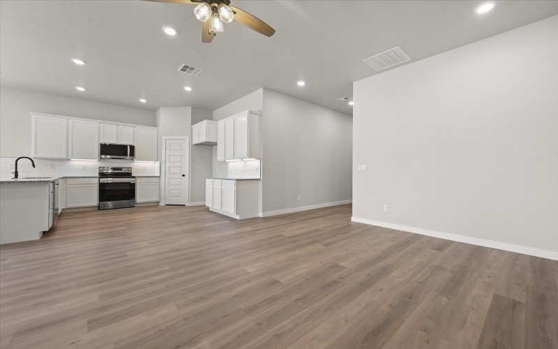 2708 Volney Avenue, Lubbock, TX 79407, 4 Bedrooms Bedrooms, ,2 BathroomsBathrooms,Residential,For Sale,2708 Volney Avenue,202552260