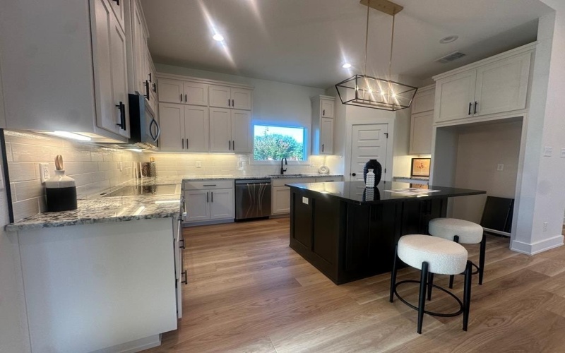 3604 Grandview Dr, San Angelo, TX 76904, 4 Bedrooms Bedrooms, ,3 BathroomsBathrooms,Residential,For Sale,3604 Grandview Dr,0,130170