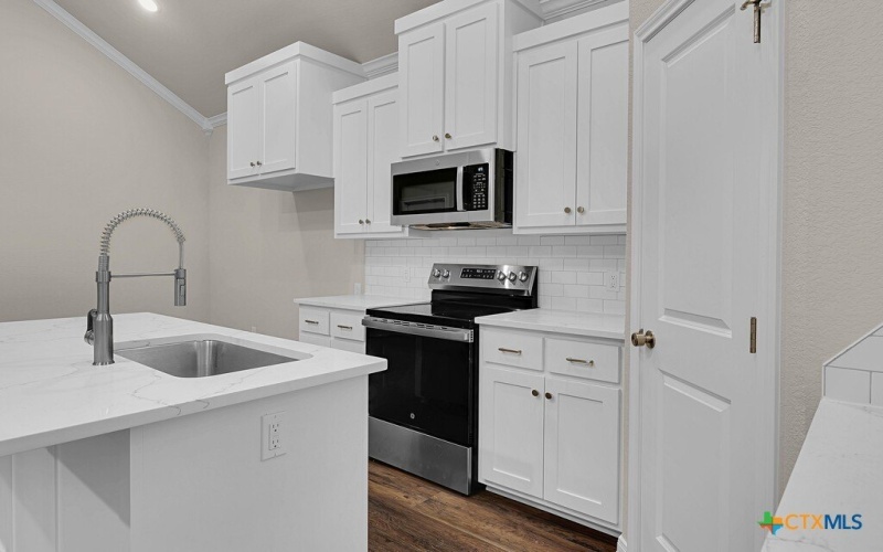 124 Morris Court, McGregor, TX 76657, 2 Bedrooms Bedrooms, ,2 BathroomsBathrooms,Residential,For Sale,124 Morris Court,0,600983