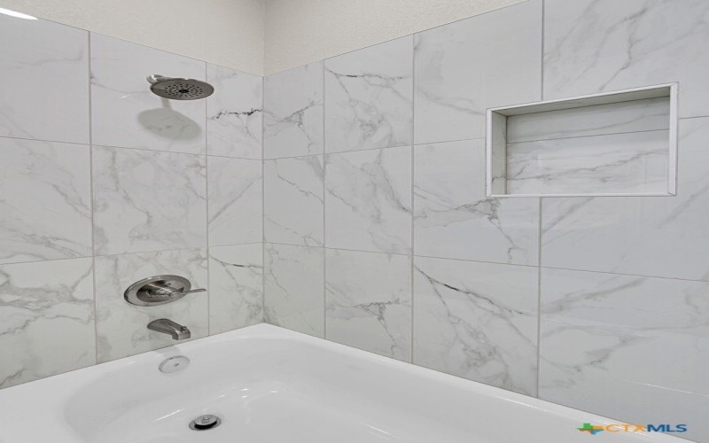 124 Morris Court, McGregor, TX 76657, 2 Bedrooms Bedrooms, ,2 BathroomsBathrooms,Residential,For Sale,124 Morris Court,0,600983