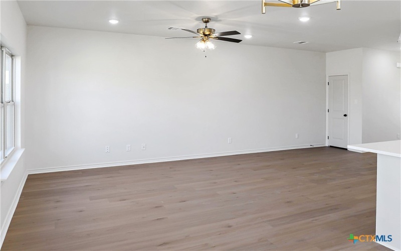 1404 Rita Blanca Court, Temple, TX 76502, 3 Bedrooms Bedrooms, ,2 BathroomsBathrooms,Residential,For Sale,1404 Rita Blanca Court,0,600984