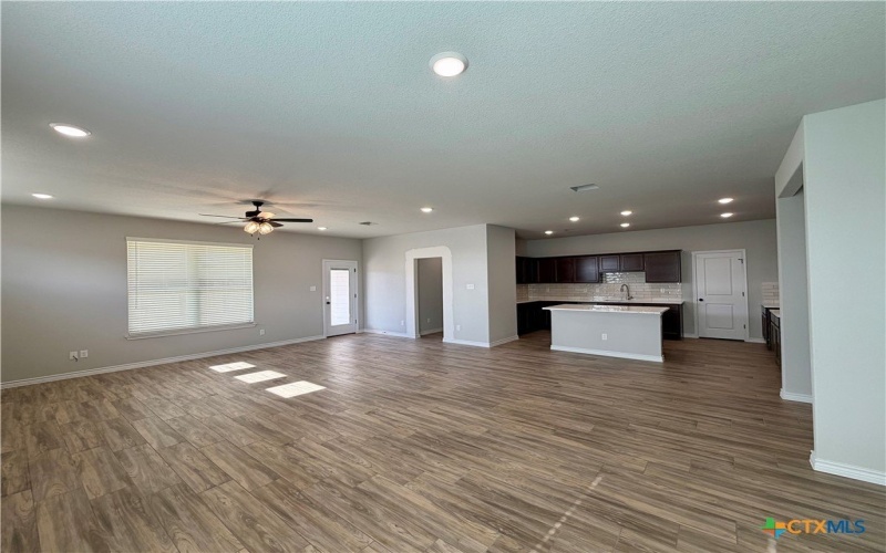 6907 Wizard Drive, Killeen, TX 76549, 4 Habitaciones Habitaciones , ,3 BañosBaños,Residential,En Venta,6907 Wizard Drive,0,601005