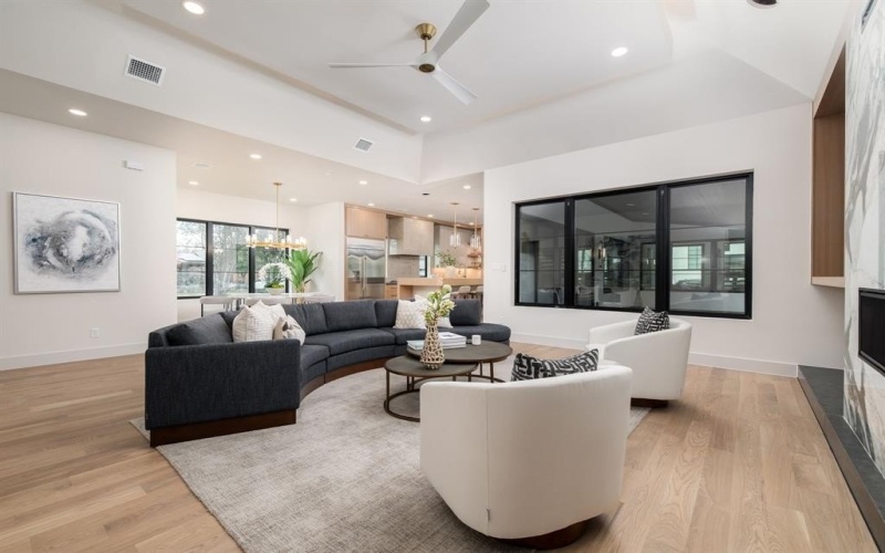 4902 Wenonah Drive, Dallas, TX 75209, 4 Habitaciones Habitaciones , ,5 BañosBaños,Residential,En Venta,4902 Wenonah Drive,0,21142069