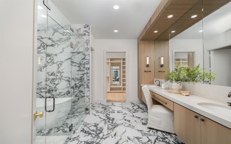 4902 Wenonah Drive, Dallas, TX 75209, 4 Habitaciones Habitaciones , ,5 BañosBaños,Residential,En Venta,4902 Wenonah Drive,0,21142069