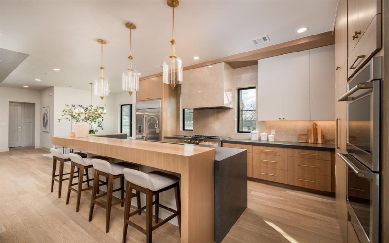 4902 Wenonah Drive, Dallas, TX 75209, 4 Habitaciones Habitaciones , ,5 BañosBaños,Residential,En Venta,4902 Wenonah Drive,0,21142069