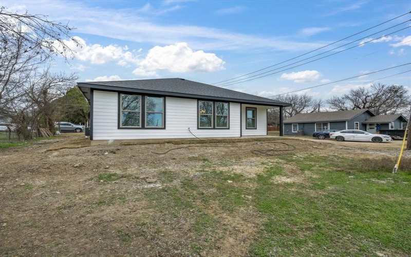 108 N Couch Street, Italy, TX 76651, 3 Habitaciones Habitaciones , ,2 BañosBaños,Residential,En Venta,108 N Couch Street,0,21143877