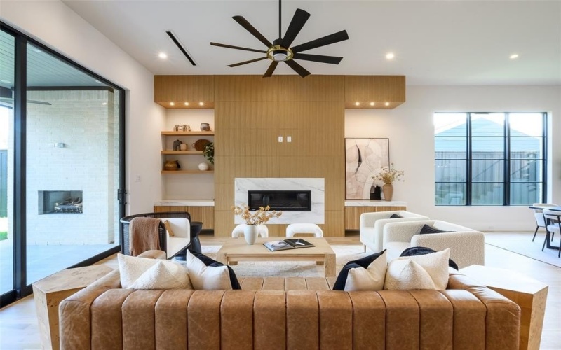 4015 Rochelle Drive, Dallas, TX 75220, 5 Bedrooms Bedrooms, ,6 BathroomsBathrooms,Residential,For Sale,4015 Rochelle Drive,0,21144123