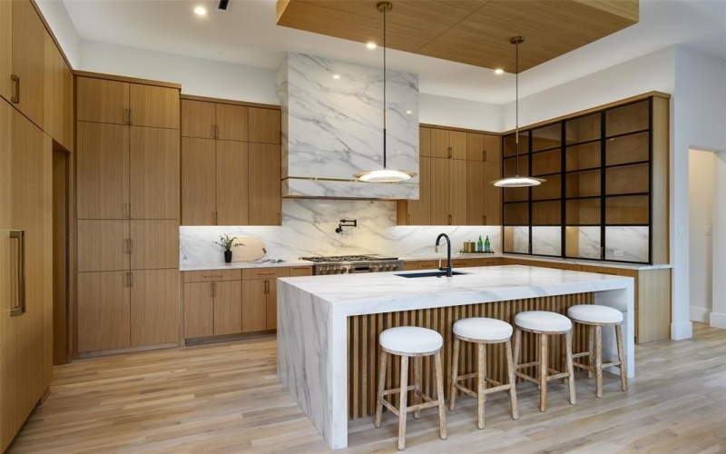 4015 Rochelle Drive, Dallas, TX 75220, 5 Bedrooms Bedrooms, ,6 BathroomsBathrooms,Residential,For Sale,4015 Rochelle Drive,0,21144123