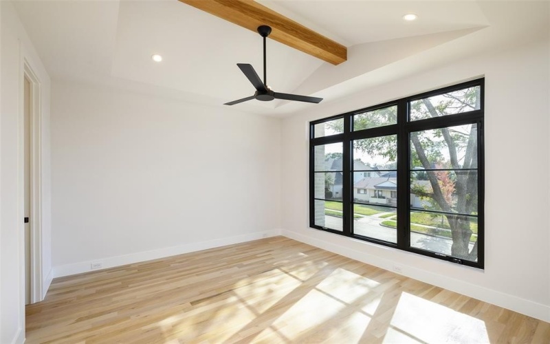 4015 Rochelle Drive, Dallas, TX 75220, 5 Bedrooms Bedrooms, ,6 BathroomsBathrooms,Residential,For Sale,4015 Rochelle Drive,0,21144123