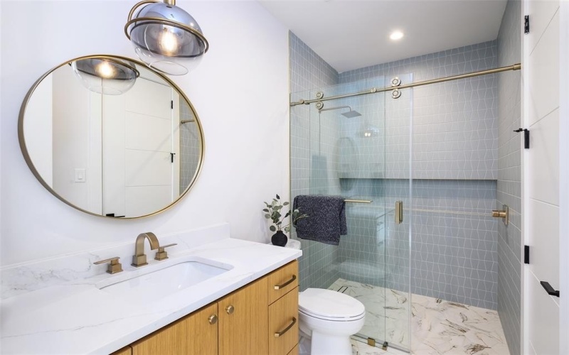 4015 Rochelle Drive, Dallas, TX 75220, 5 Bedrooms Bedrooms, ,6 BathroomsBathrooms,Residential,For Sale,4015 Rochelle Drive,0,21144123